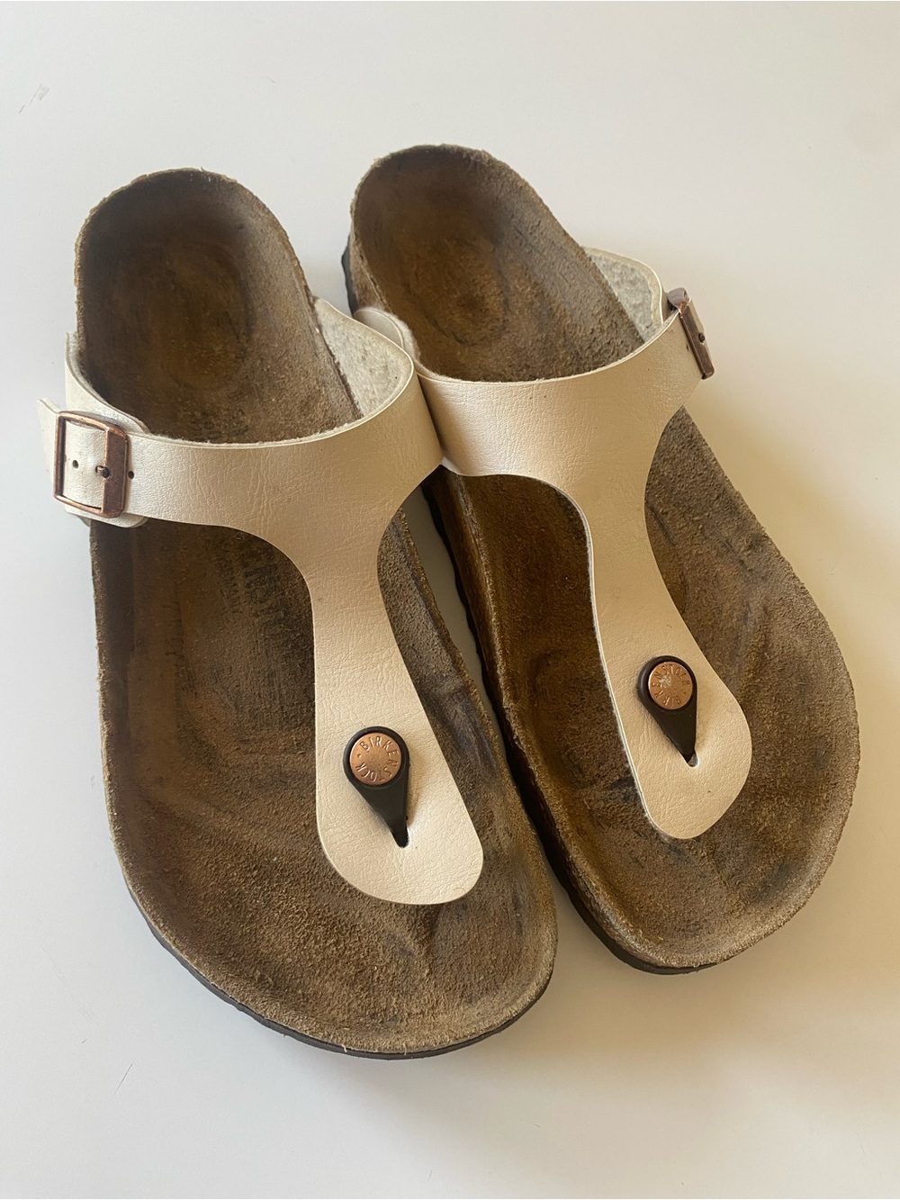 Birkenstock Cream Gizeh T-Strap Women’s Sandals
